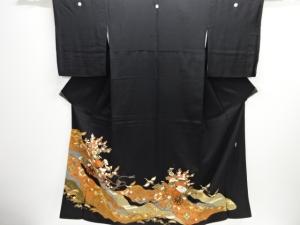 作家物　花車に鶴模様刺繍留袖(比翼付き)